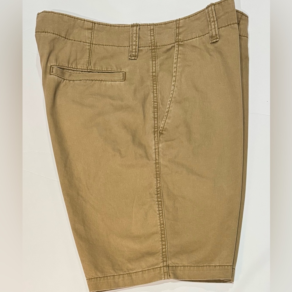 Old Navy Men’s Khaki Shorts Lived-In Straight Tan Size 36 Casual - Picture 3 of 8